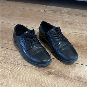 Stafford Classic Black Dress Shoes
